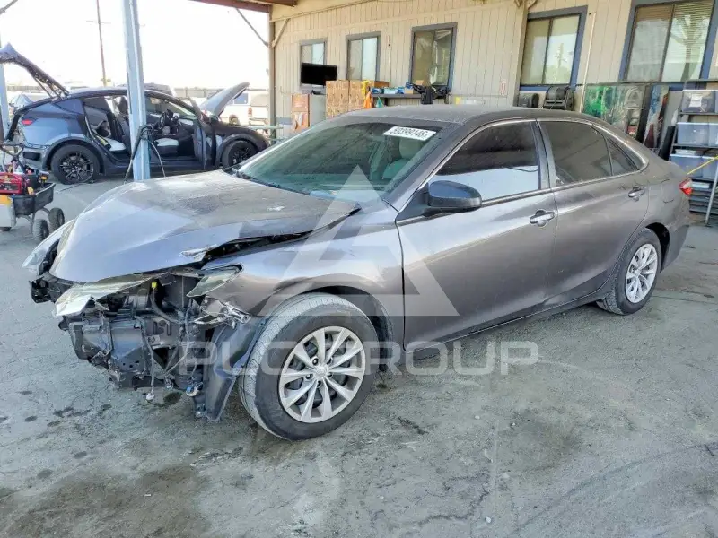2016 Toyota CAMRY фото