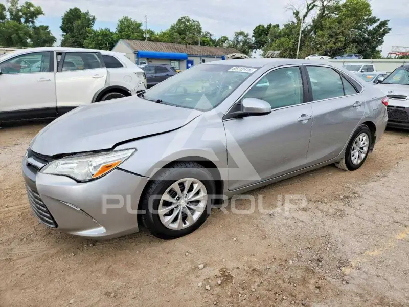 2016 Toyota CAMRY photo