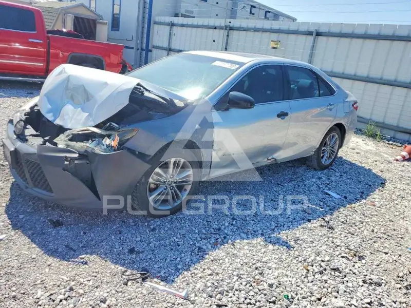 2016 Toyota CAMRY photo