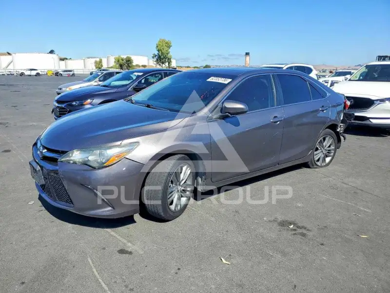 2016 Toyota CAMRY фото