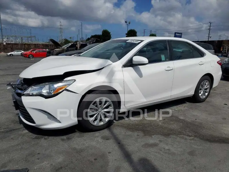 2016 Toyota CAMRY фото