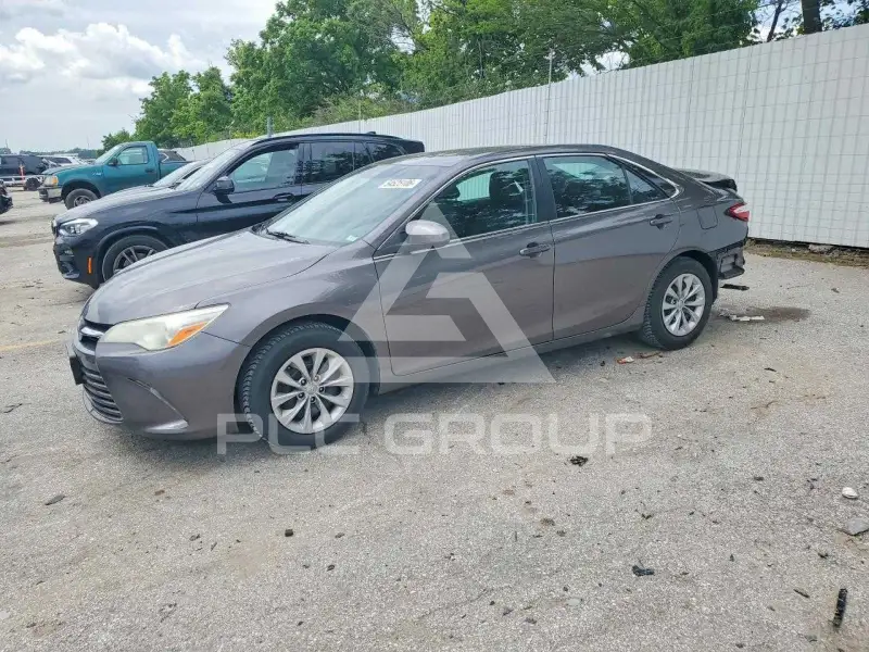 2016 Toyota CAMRY фото