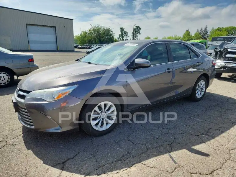 2016 Toyota CAMRY фото