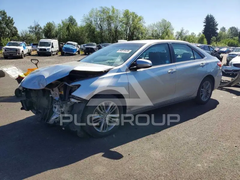 2016 Toyota CAMRY фото