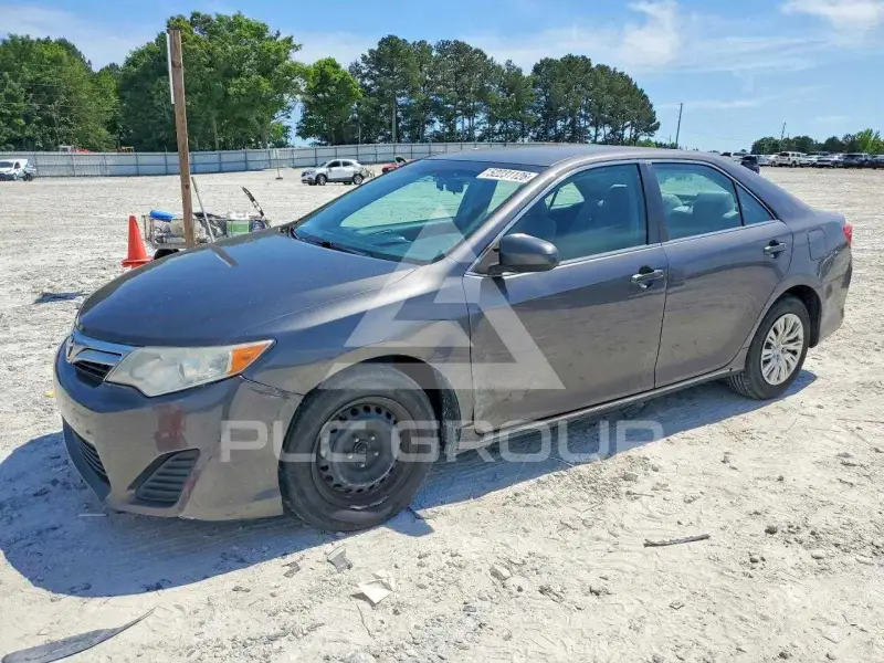 2016 Toyota CAMRY фото