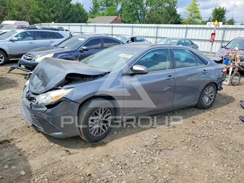 2016 Toyota CAMRY фото