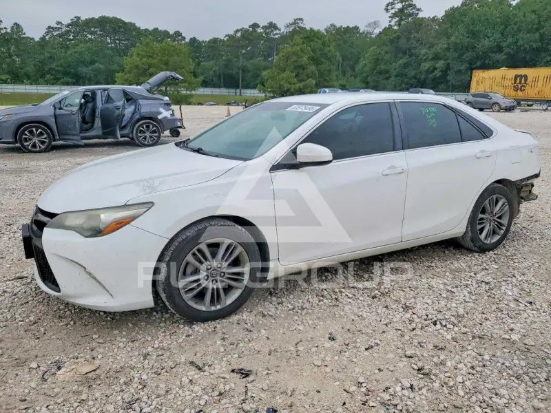 2016 Toyota CAMRY фото