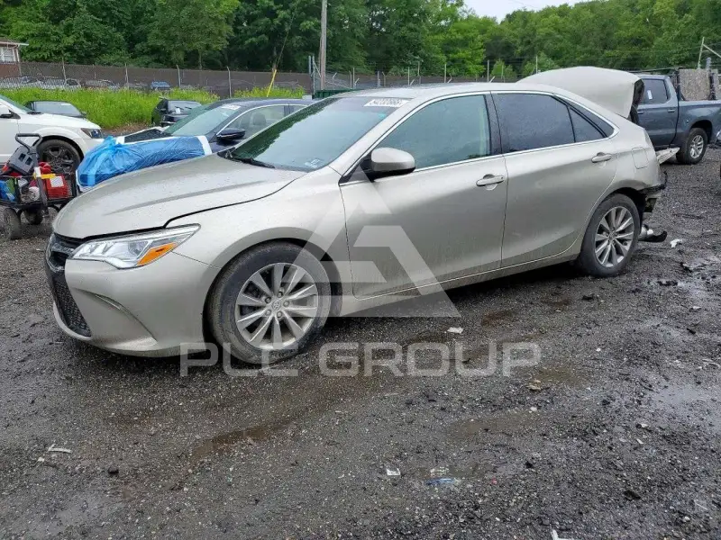 2016 Toyota CAMRY фото
