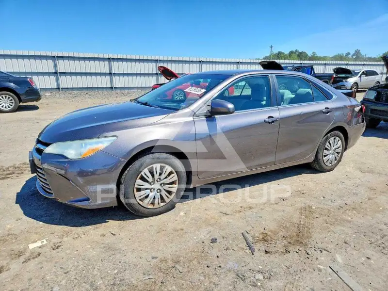 2016 Toyota CAMRY фото