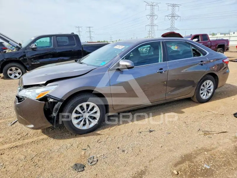 2016 Toyota CAMRY фото