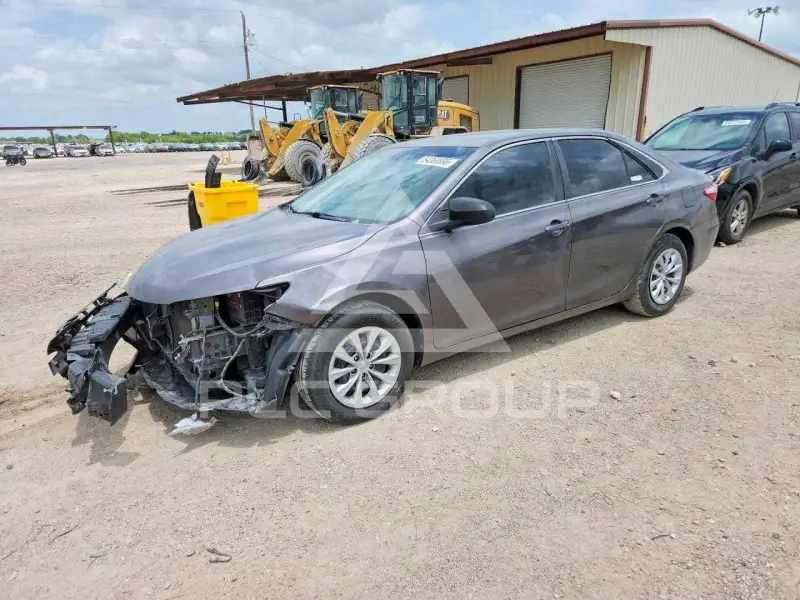 2016 Toyota CAMRY фото