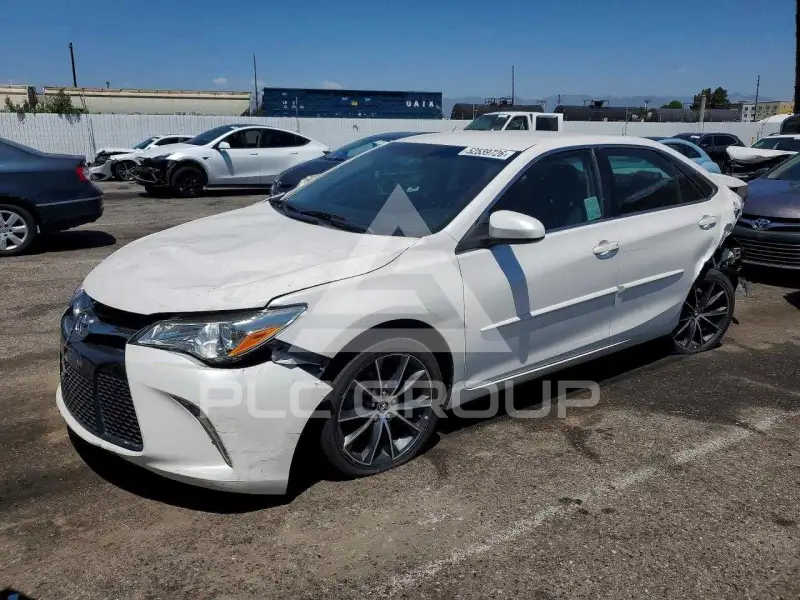 2016 Toyota CAMRY photo