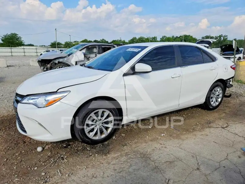 2016 Toyota CAMRY фото