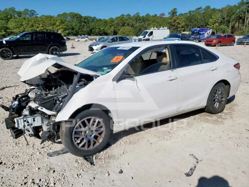 2016 Toyota CAMRY фото
