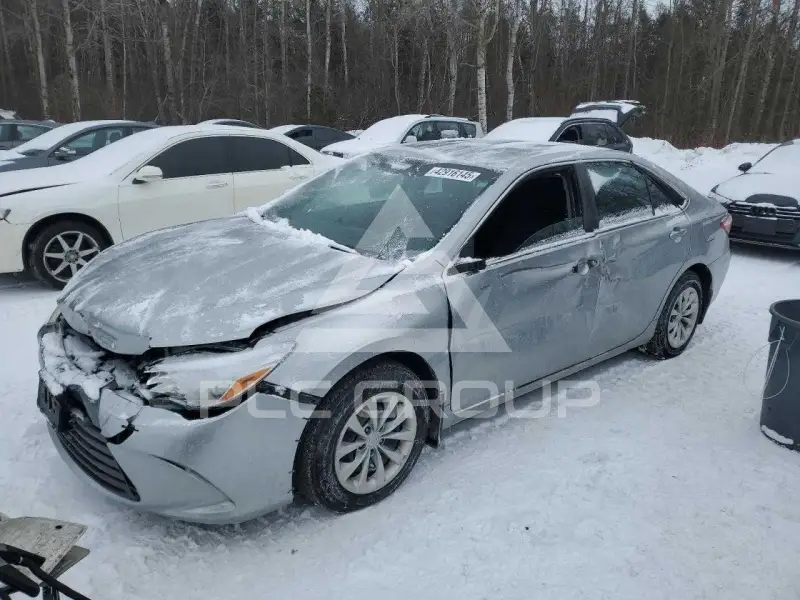 2016 Toyota CAMRY фото