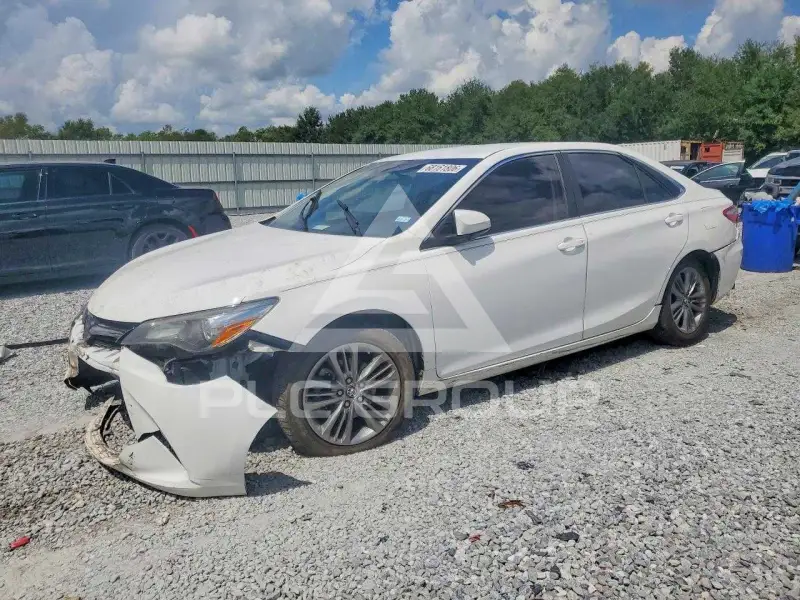 2016 Toyota CAMRY фото