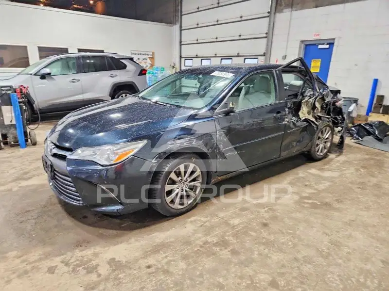 2016 Toyota CAMRY фото
