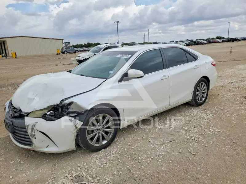 2016 Toyota CAMRY фото