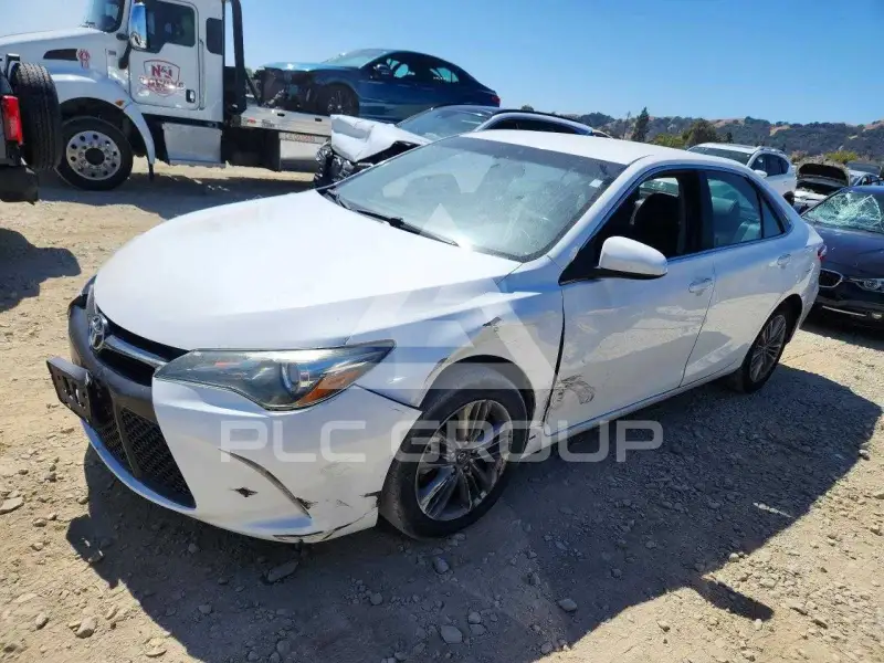2016 Toyota CAMRY фото