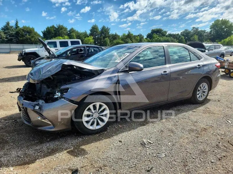 2016 Toyota CAMRY фото