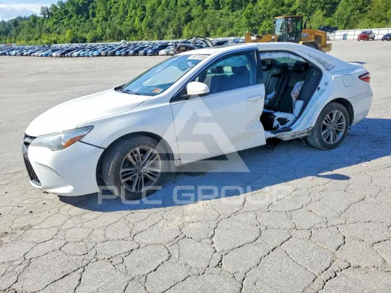 2016 Toyota CAMRY фото
