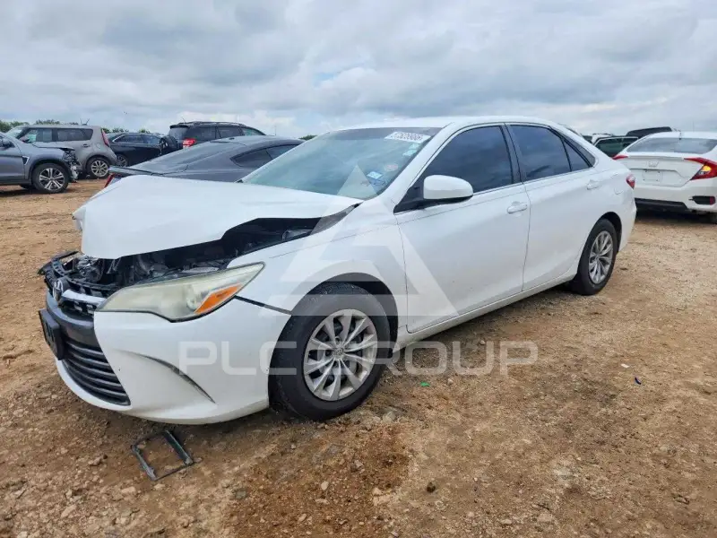 2016 Toyota CAMRY photo