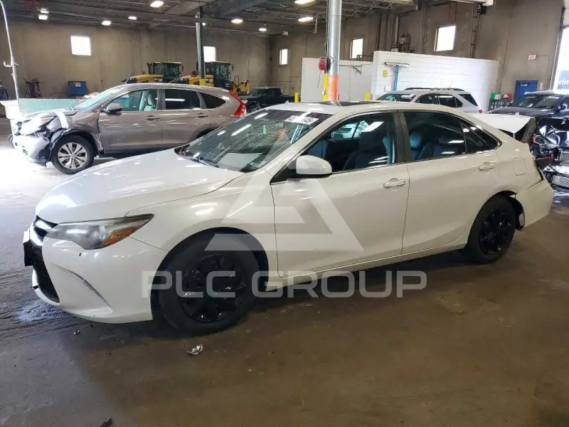 2016 Toyota CAMRY фото