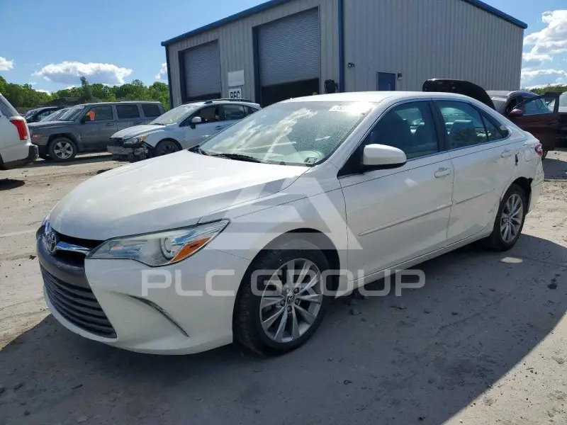 2016 Toyota CAMRY фото
