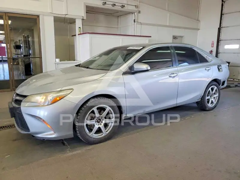 2016 Toyota CAMRY фото