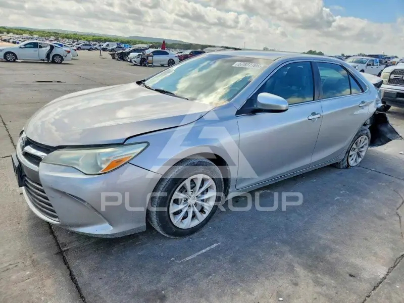 2016 Toyota CAMRY photo
