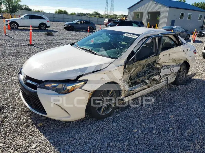 2016 Toyota CAMRY photo