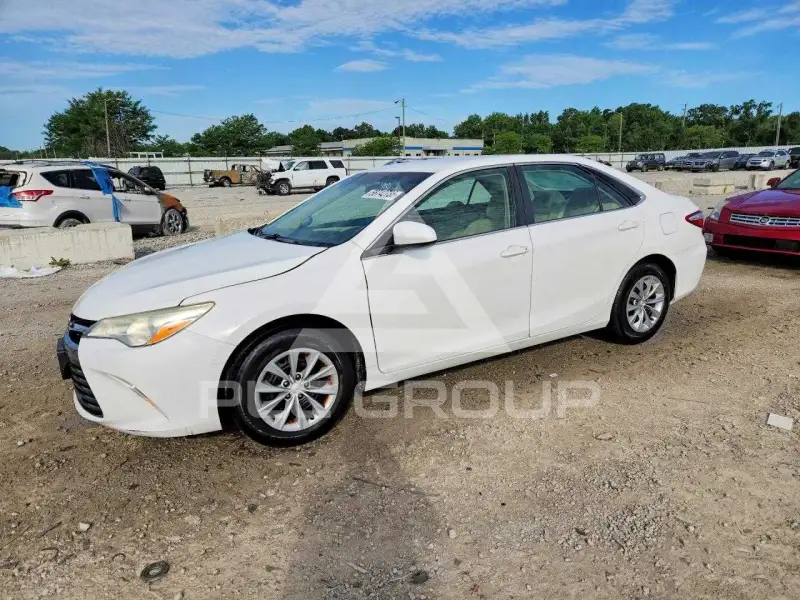 2016 Toyota CAMRY фото