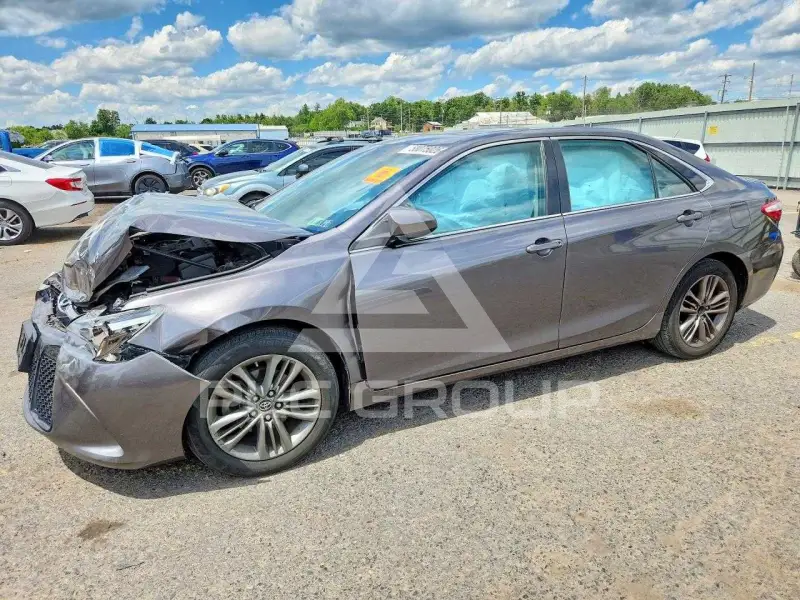 2016 Toyota CAMRY фото