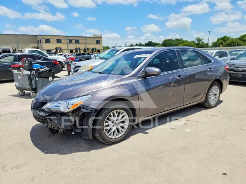 2016 Toyota CAMRY фото