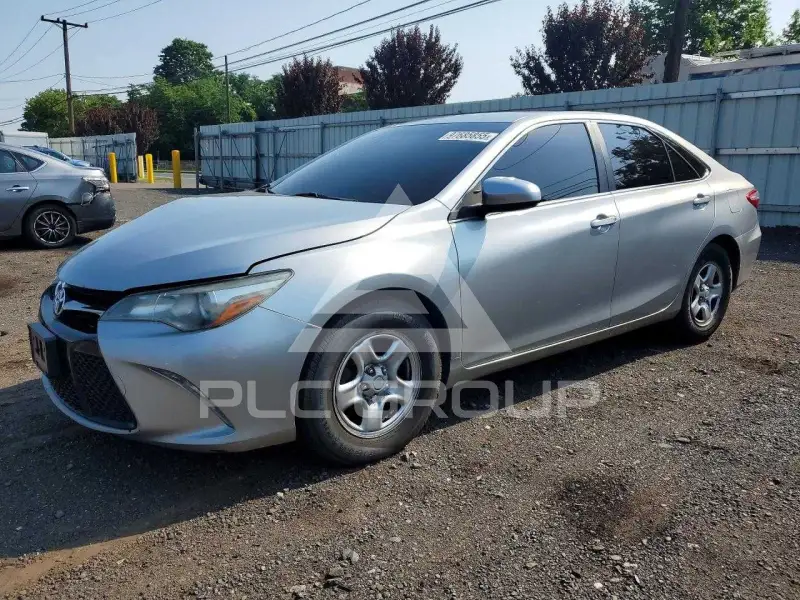 2016 Toyota CAMRY фото