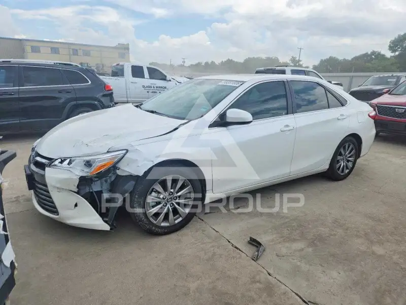 2016 Toyota CAMRY фото