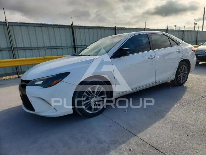 2016 Toyota CAMRY photo