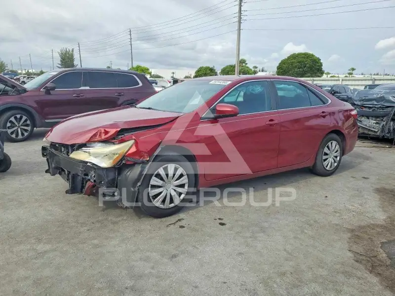 2016 Toyota CAMRY фото