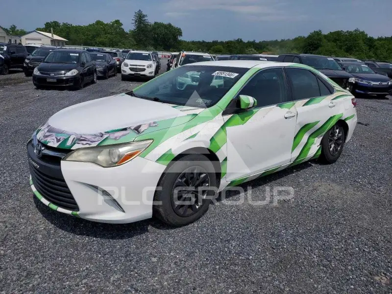 2016 Toyota CAMRY фото