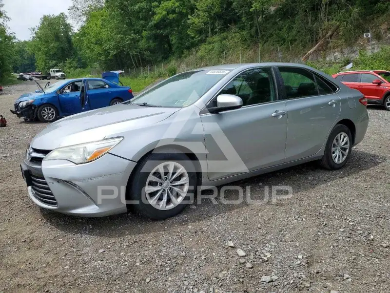 2016 Toyota CAMRY фото
