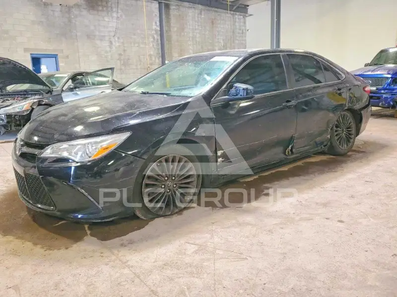 2016 Toyota CAMRY фото