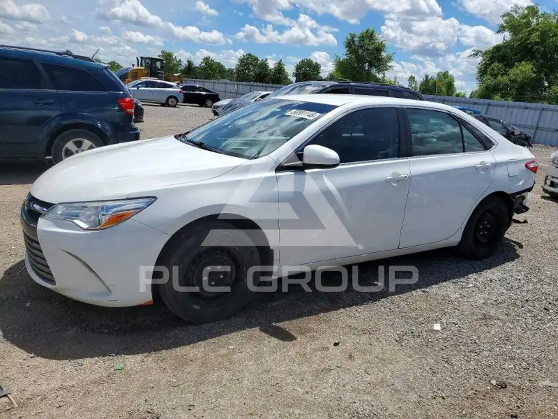 2016 Toyota CAMRY фото