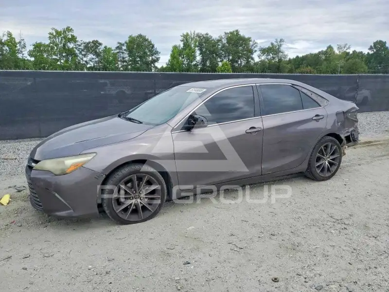 2016 Toyota CAMRY photo