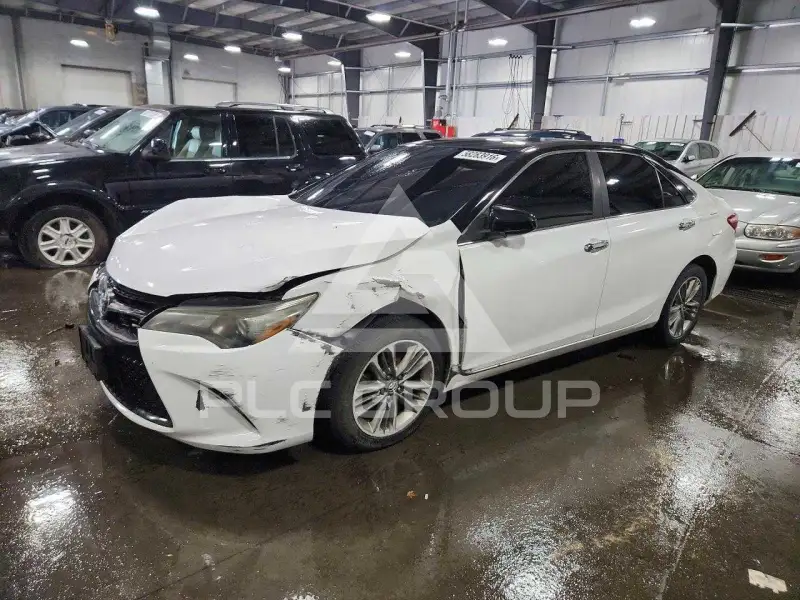 2016 Toyota CAMRY фото