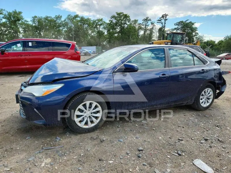 2016 Toyota CAMRY фото