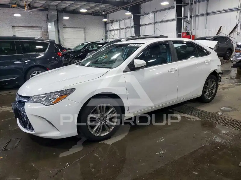 2016 Toyota CAMRY фото