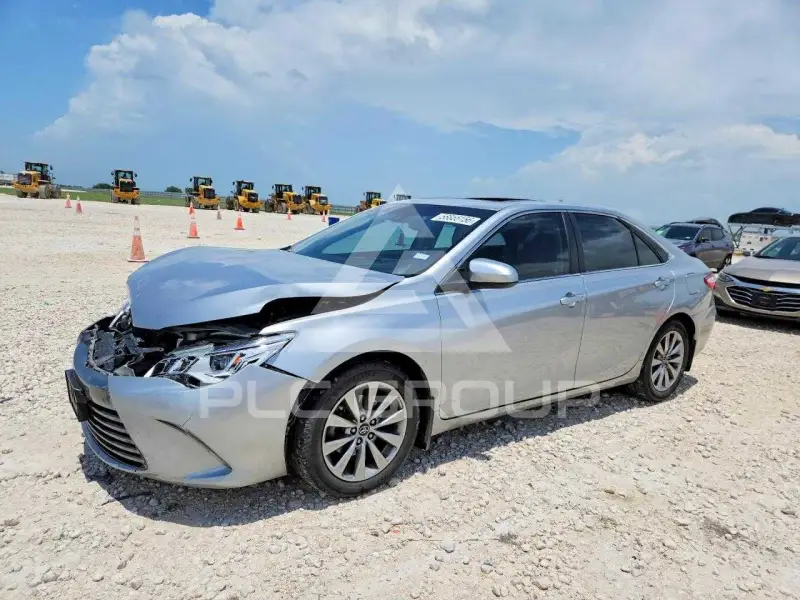 2016 Toyota CAMRY фото