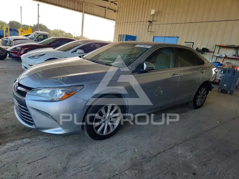 2016 Toyota CAMRY фото