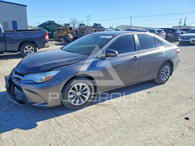 2016 Toyota CAMRY фото