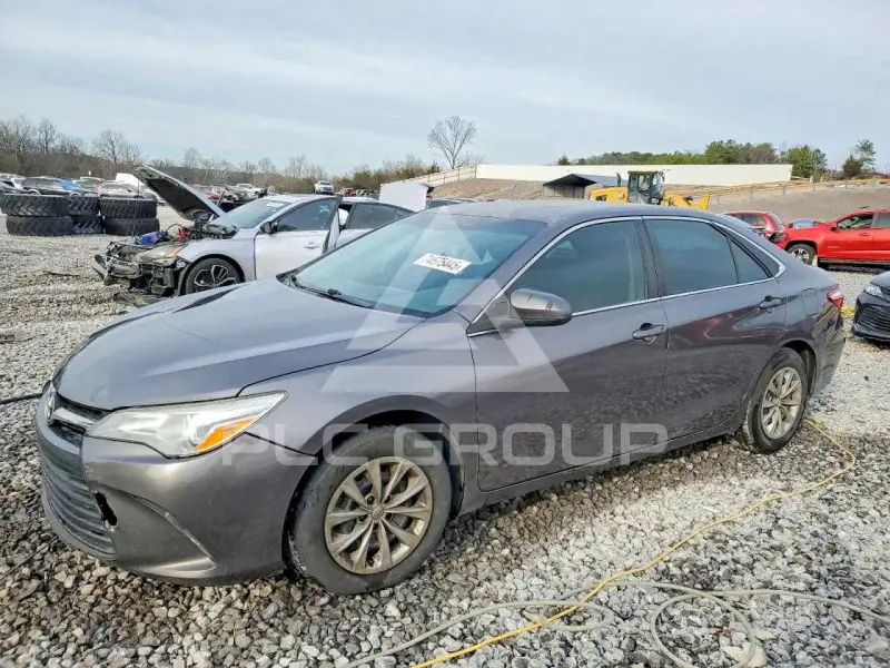 2016 Toyota CAMRY фото